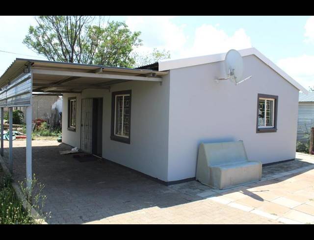 2 BEDROOM PROPERTY TO RENT IN ACACIAVALE